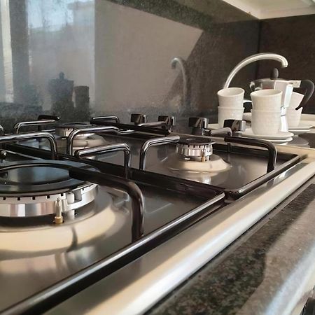 Irene'S Apartment テッラチーナ エクステリア 写真
